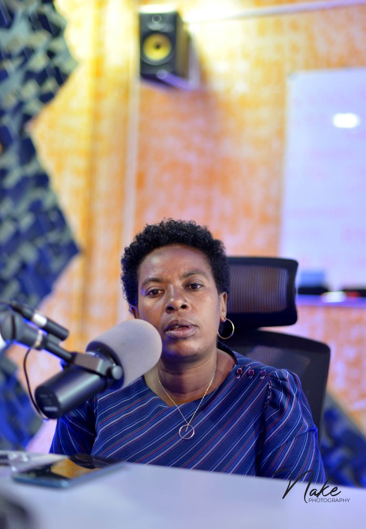 Police nireke kwiruka inyuma y'abambaye impenure  ahubwo niyiruke inyuma y'abajura batuzengereje muri Kigali" Hon Mukabunani".