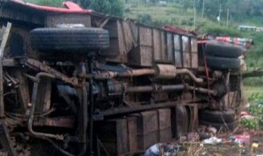 Abantu 40 bazize impanuka ya bisi ebyiri zagonganye