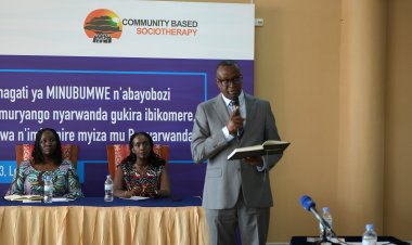 Haracyari i by'iringiro" Minisitiri Bizimana ".