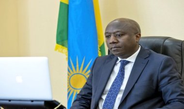 Guverinoma yihanganishije imiryango y'ababuriye ababo mu mpanuka.