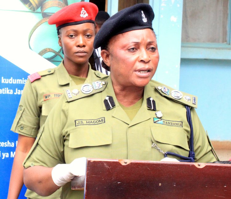 "Harimo abapolisi bamena amabanga bahabwa n'Abaturage " Umuyobozi wa Polisi