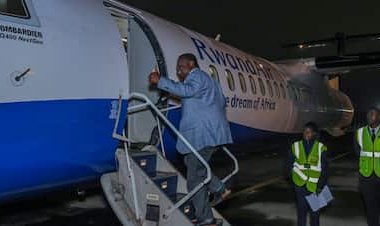 Umunyamabanga wa Guverinoma yateze Rwanda Air avugirizwa induru