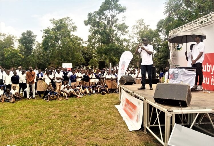 Rwamagana: Urubyiruko rwahinze umushyitsi nyuma yo kumva  uko imibare y’abanduye SIDA ihagaze ku isi