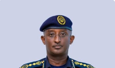 IGP Felix Namuhoranye, yazamuwe mu intera