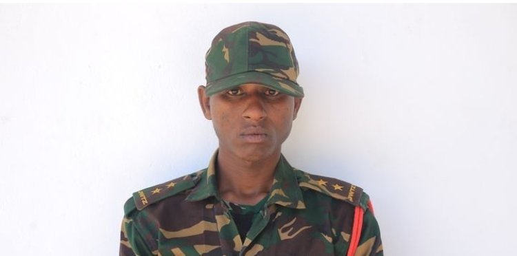 Lieutenant  w'ikiwani witwa Emmanuel yatawe muriyombi na Polisi