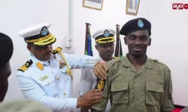 Umukinyi wa Yanga yazamuwe mu ntera ahabwa ipeti rya Sergent