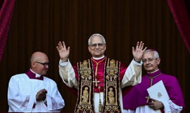 Hari Cardinal wamenye ibanga ry'uko Papa yatowe