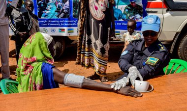 Maafisa wa polisi wa Rwanda wametoa  huduma ya matibabu na maji safi kwa watu wa Sudan Kusini