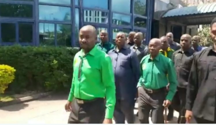 Breaking news: Gwajima yafashe ifishi yo kwiyamamariza Ubudepite arinzwe bikomeye