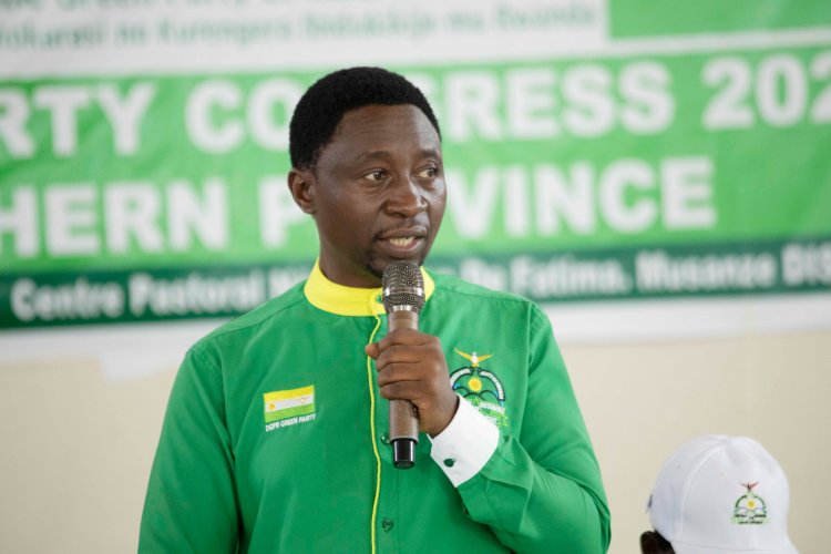 Dr Frank Habineza yasabye abarwanashyaka kwimakaza demokarasi