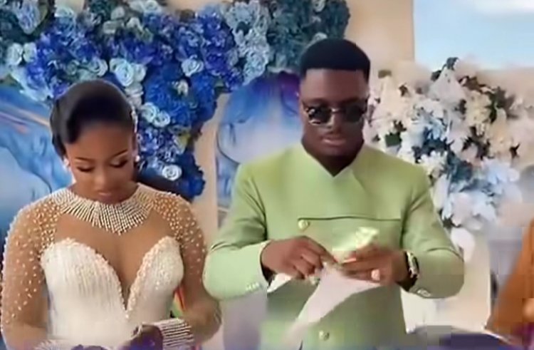 Abageni baciye ibyangombwa by'ishyingiranwa imbere ya Pasiteri