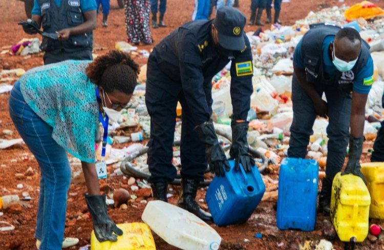 KIGALI: Hangijwe ibiyobyabwenge n’ibicuruzwa bitemewe bifite agaciro ka Miliyoni 61