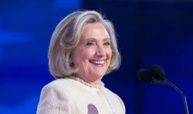 Hillary Clinton yanenze ababuza abayobozi b’imikino kwinjira muri Amerika mbere y’Igikombe cy’Isi 2026